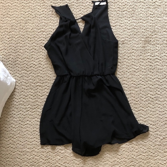 Lush Surplice Romper from Nordstrom - Picture 2 of 3